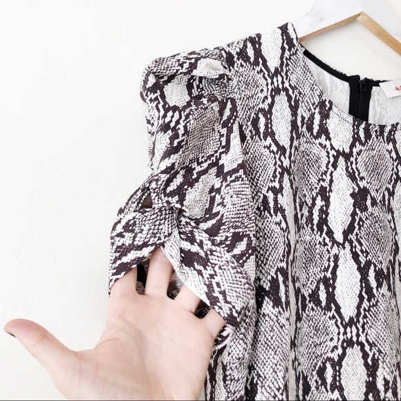 A.L.C. Snakeskin Print Short Sleeve Dress - Picture 8 of 10